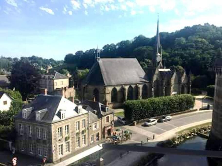 House At The Foot Of The Castle Of Fougeres Villa Exterior foto